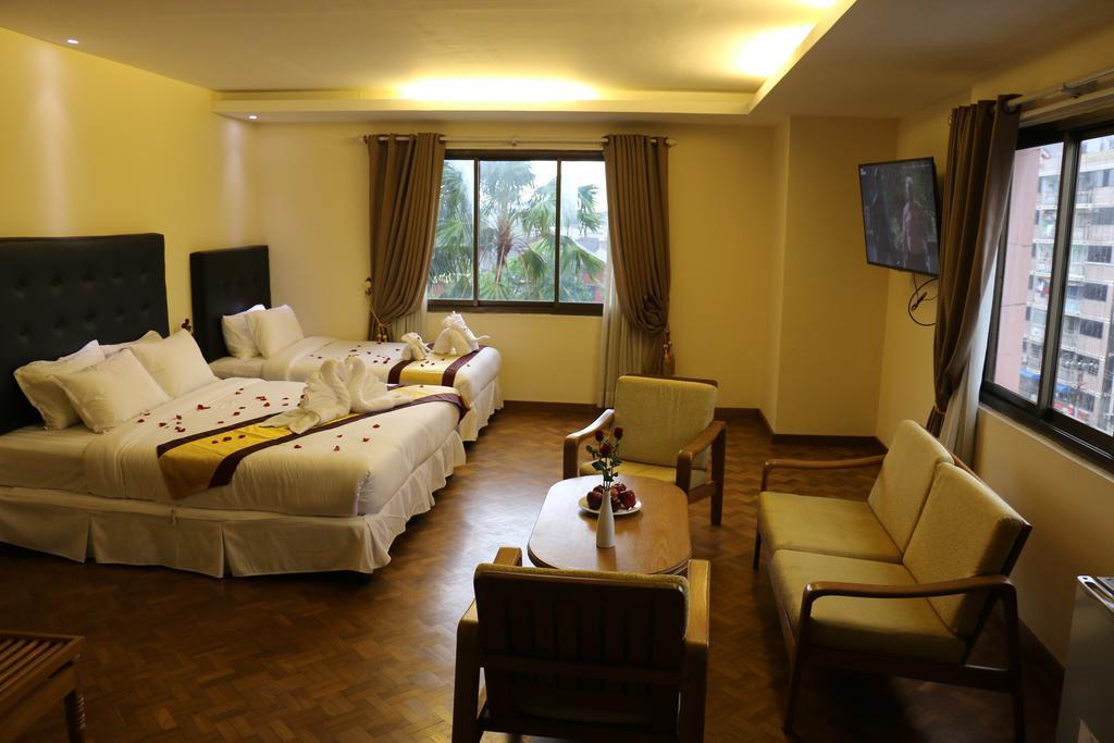 Queen'S Park Hotel Янгон Екстериор снимка
