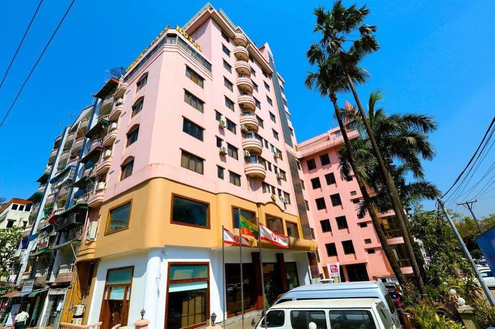 Queen'S Park Hotel Янгон Екстериор снимка
