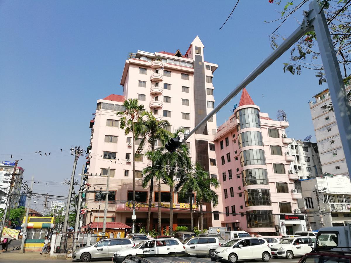 Queen'S Park Hotel Янгон Екстериор снимка